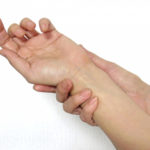 【きょうの健康】指にトゲ？指の痛みや変形が！変形性指関節症の対処法