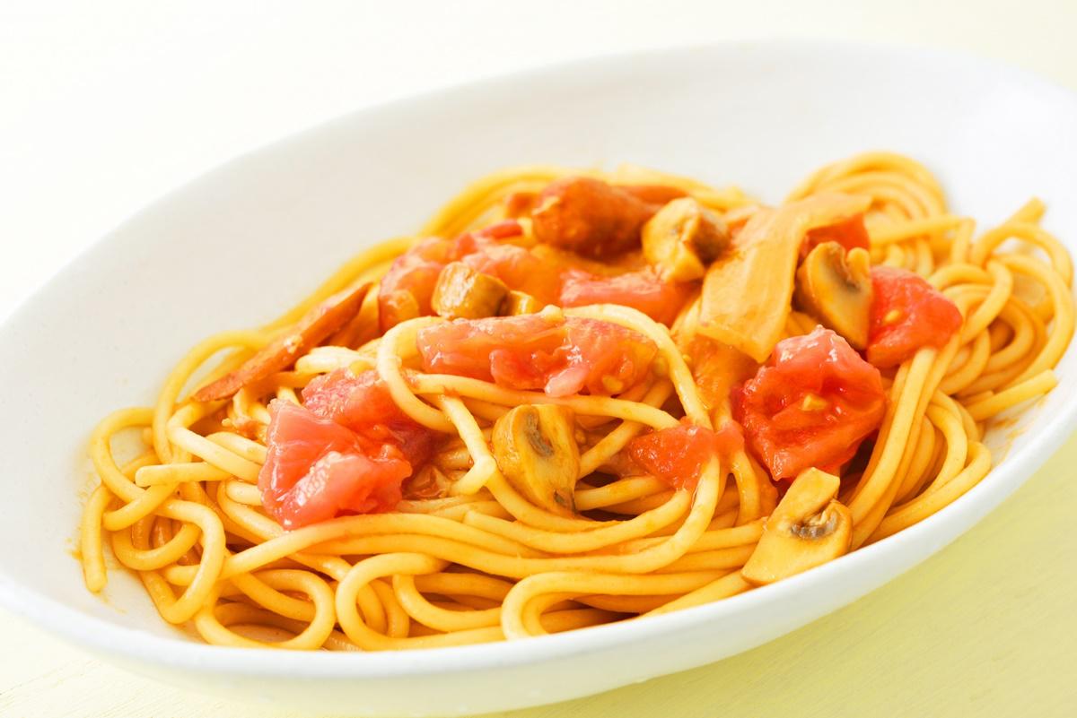 ミニトマトとソーセージのスパゲッティ
