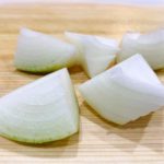 【きょうの料理】こんがり玉ねぎとゴロゴロひき肉のサラダの作り方を紹介!平山由香さんのレシピ