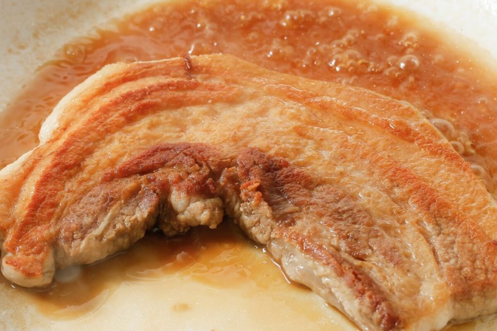 豚ばら肉の醤油煮込み