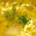 【家事ヤロウ】ふわふわ卵スープの作り方を紹介!ポンポコ団キングさんのレシピ