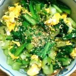 【まる得マガジン】シャキッと小松菜の卵炒めの作り方を紹介!若菜まりえさんのレシピ