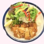 【まる得マガジン】焼きチキンの夏野菜タルタルソースの作り方を紹介!村野明子さんのレシピ