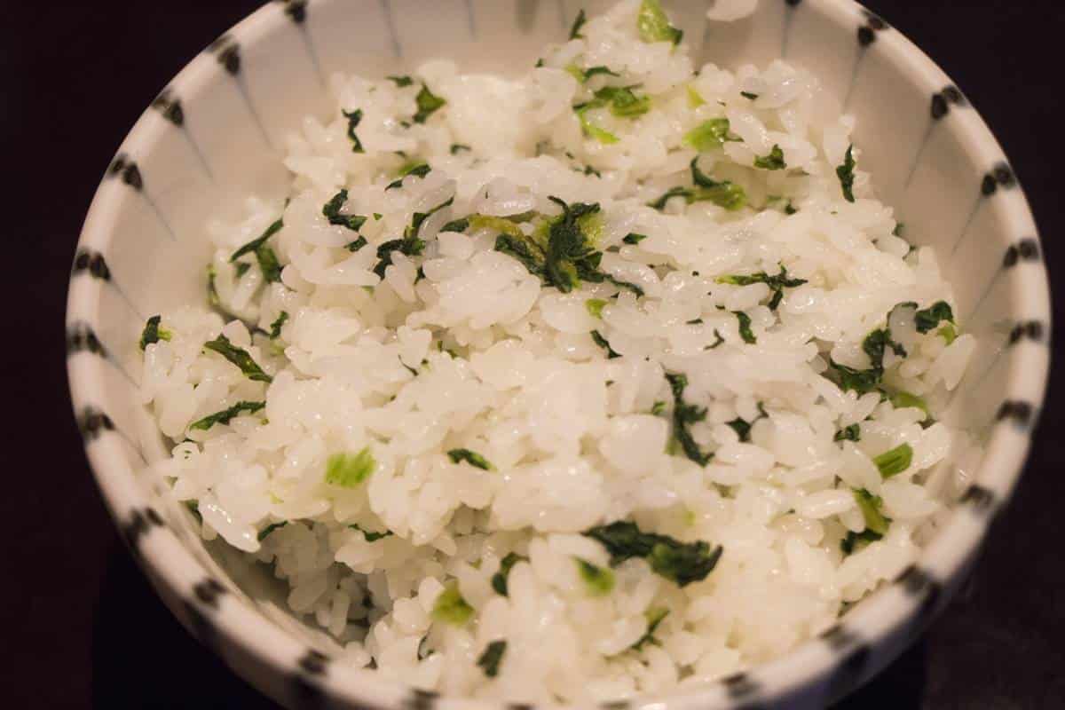 【3分クッキング】春菊の菜めしの作り方を紹介!ワタナベマキさんのレシピ