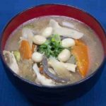 【ベジタ】スナップえんどうたっぷり豚汁の作り方を紹介!鈴木浩治さんのレシピ