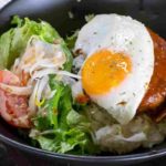 【土曜はナニする】アボカド入りのロコモコ丼の作り方を紹介!平野レミさんのレシピ