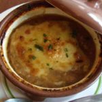 【きょうの料理】オニオングラタンスープの作り方を紹介!佐渡裕さんのレシピ