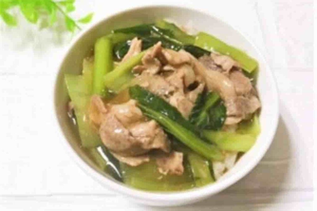 小松菜と牛肉のスープかけご飯