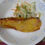 【土曜はナニする】秋鮭のピカタの作り方を紹介!栗原友さんのレシピ