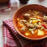 【頂!キッチン】豚と野菜と豆のスープの作り方を紹介！速水もこみちさんのレシピ