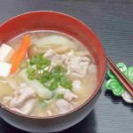 【ウラマヨ】白みそ豚汁の作り方を紹介!藤井恵さんのレシピ